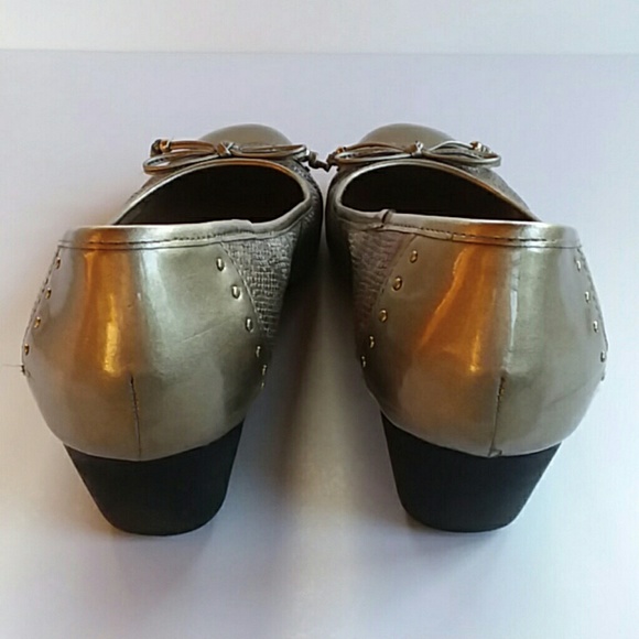 Anne Klein snake print wedge - Picture 2 of 8